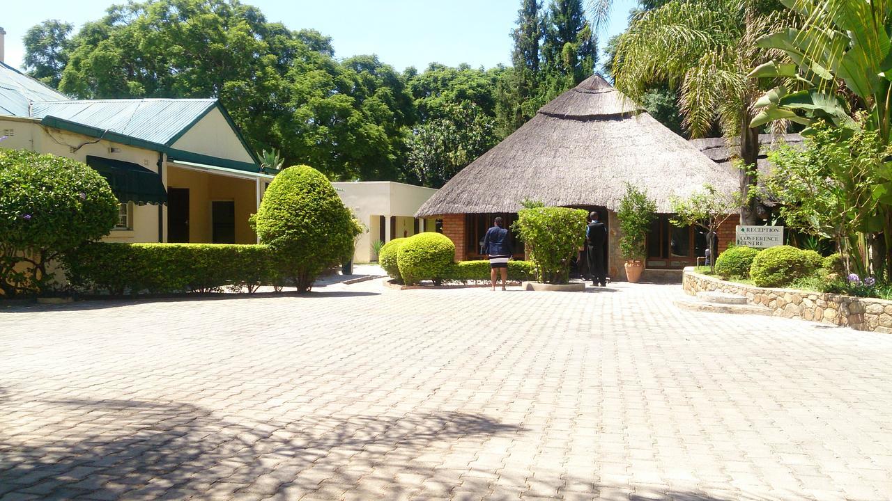 Wozani Lodge Bulawayo Exterior foto